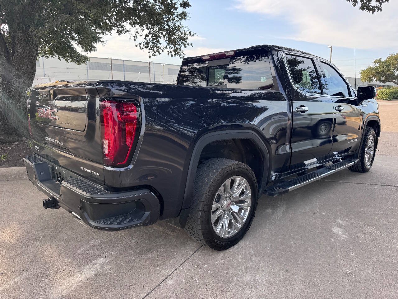 Used 2023 GMC Sierra 1500 Denali AWD/4WD image 6