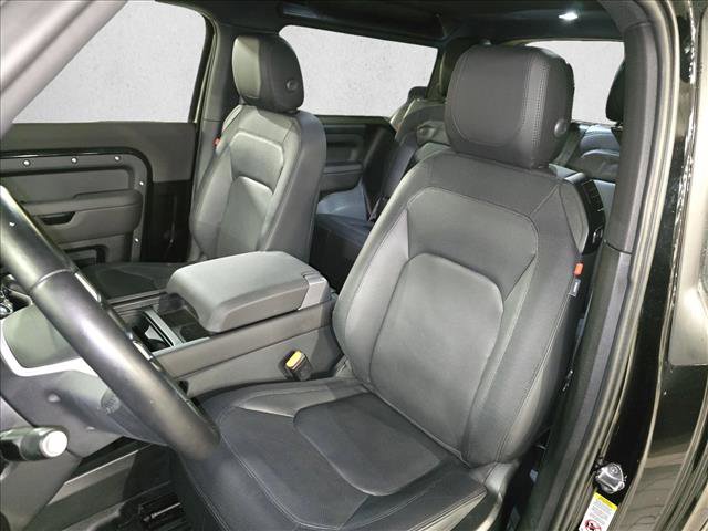 Certified 2024 Land Rover Defender 90 X-Dynamic SE image 15