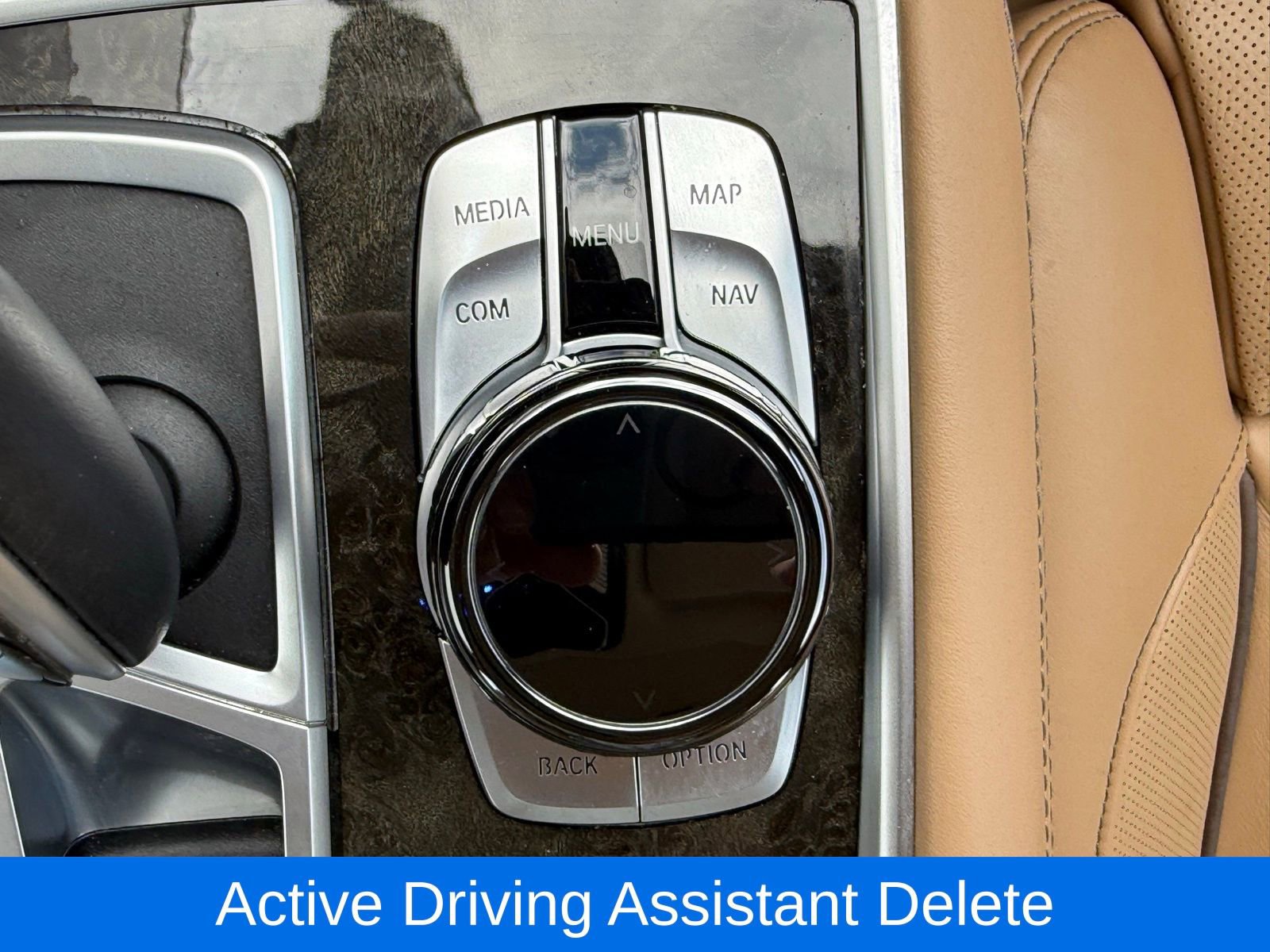 Used 2021 BMW 750i xDrive w/ Executive Package image 36