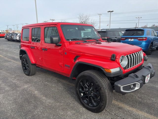 Used 2025 Jeep Wrangler Unlimited Sahara w/ Safety Group AWD/4WD image 8