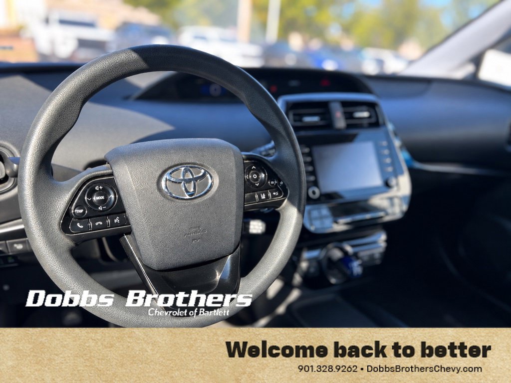Used 2021 Toyota Prius LE FWD image 14