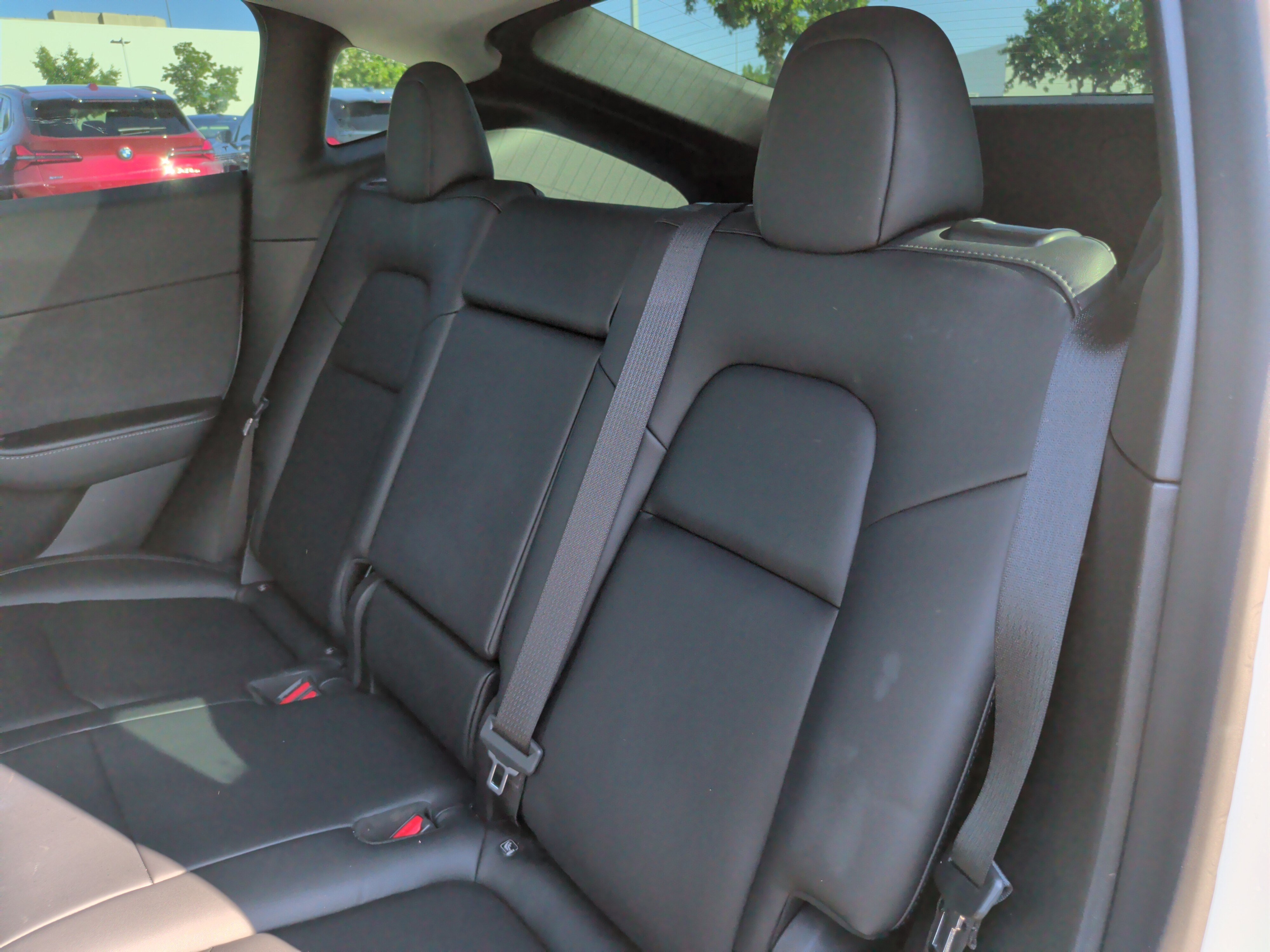 Used 2022 Tesla Model Y Long Range AWD/4WD image 29