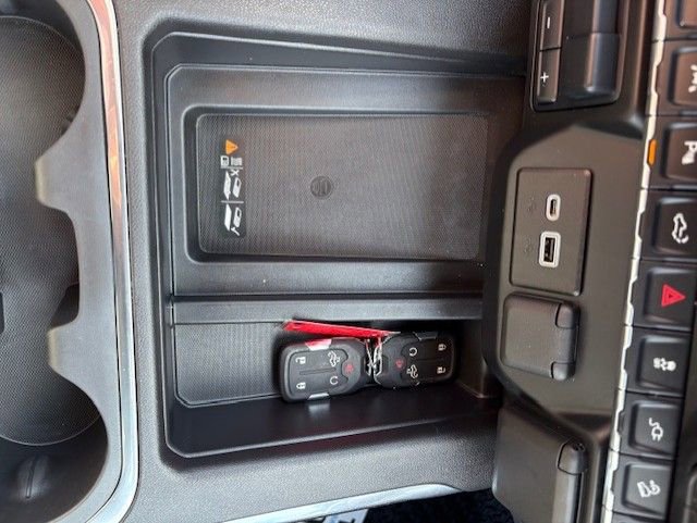 Used 2022 GMC Sierra 1500 AT4 w/ AT4 Premium Package image 18