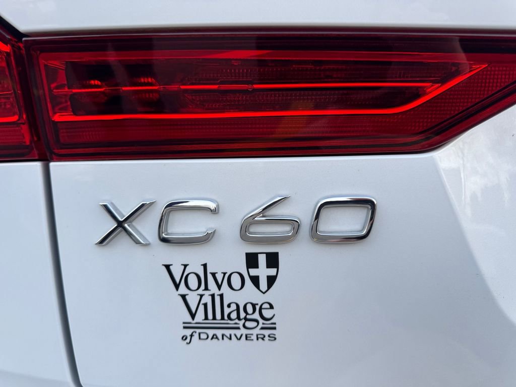 Certified 2023 Volvo XC60 B5 Core image 8