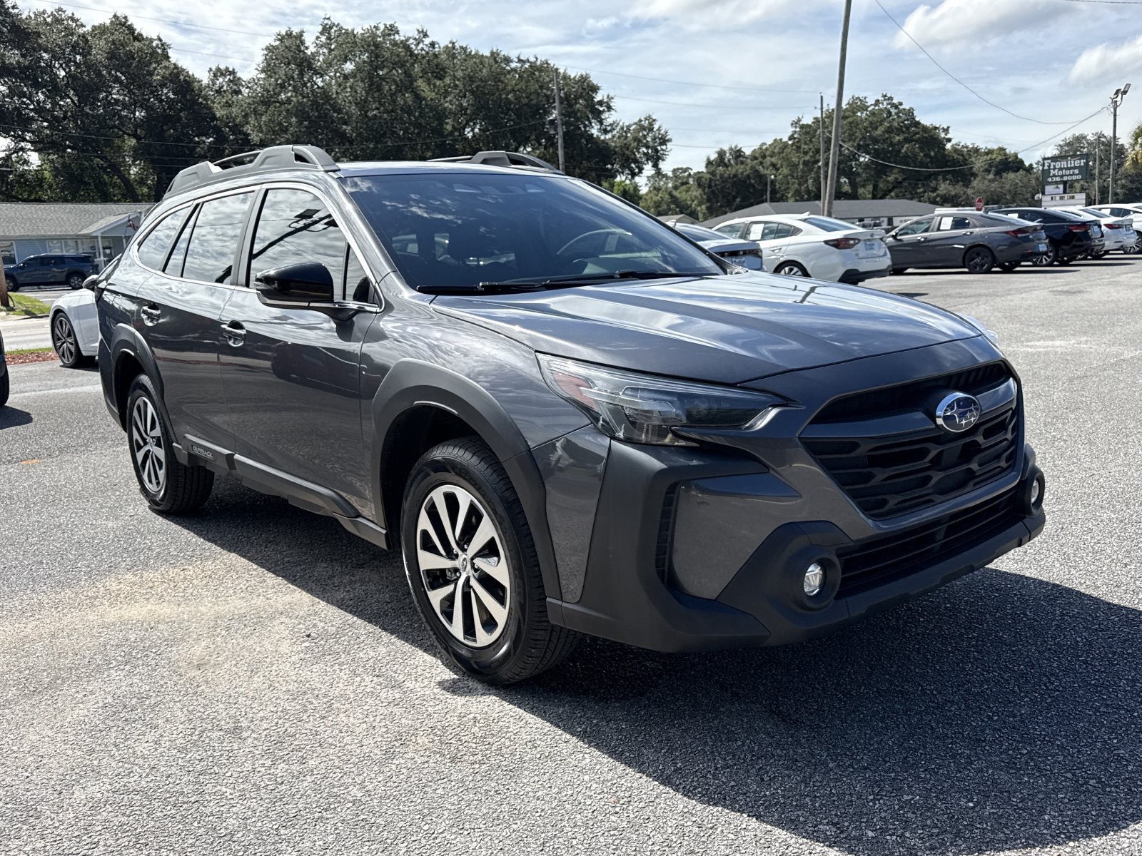 Used 2023 Subaru Outback Premium AWD/4WD image 7