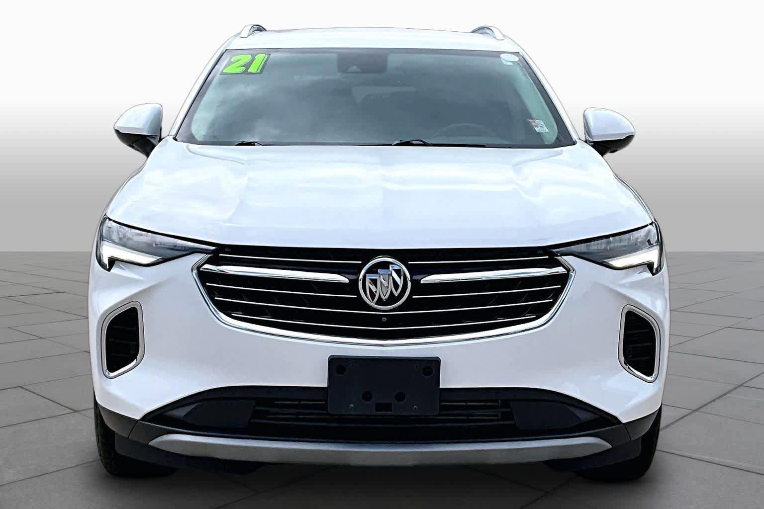 Used 2021 Buick Envision Essence w/ Technology Package I AWD/4WD image 4