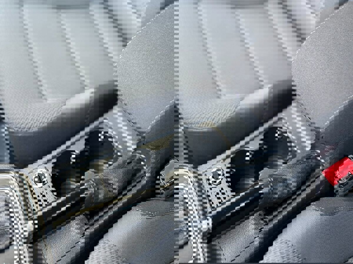 Used 2017 Volkswagen Golf S image 25