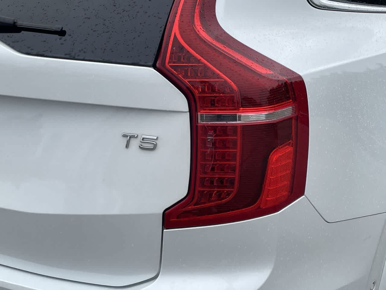 Used 2018 Volvo XC90 T5 Momentum w/ Convenience Package FWD image 39