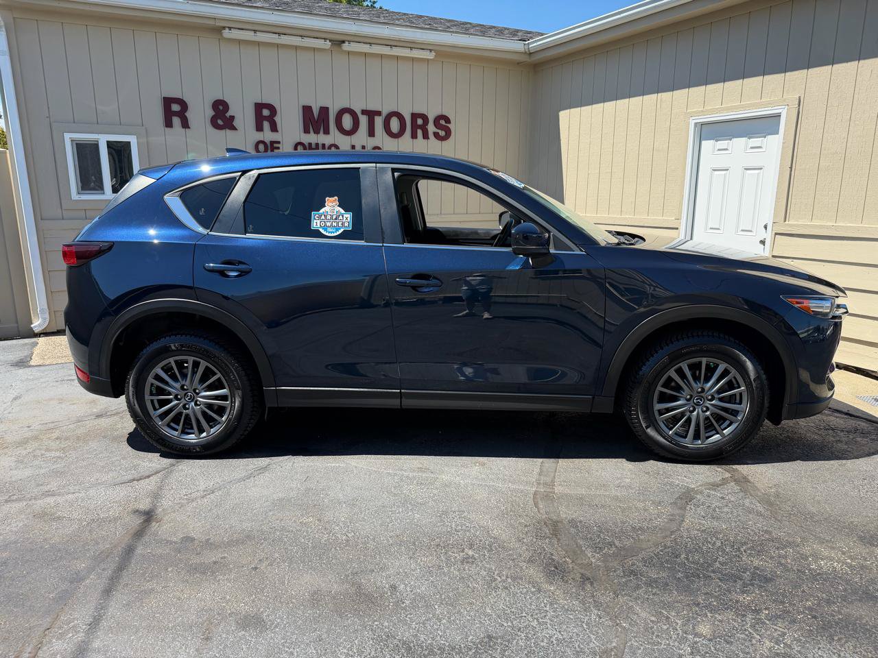 Used 2017 MAZDA CX-5 Touring FWD image 2