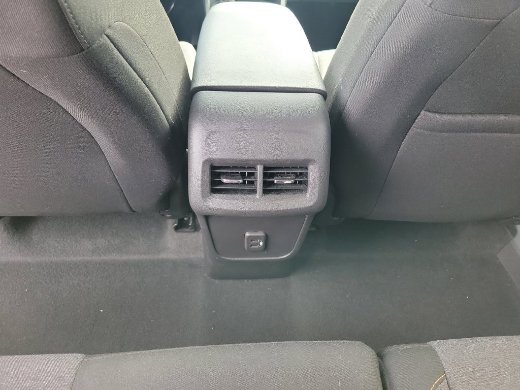 Used 2022 Chevrolet Equinox LT FWD image 17