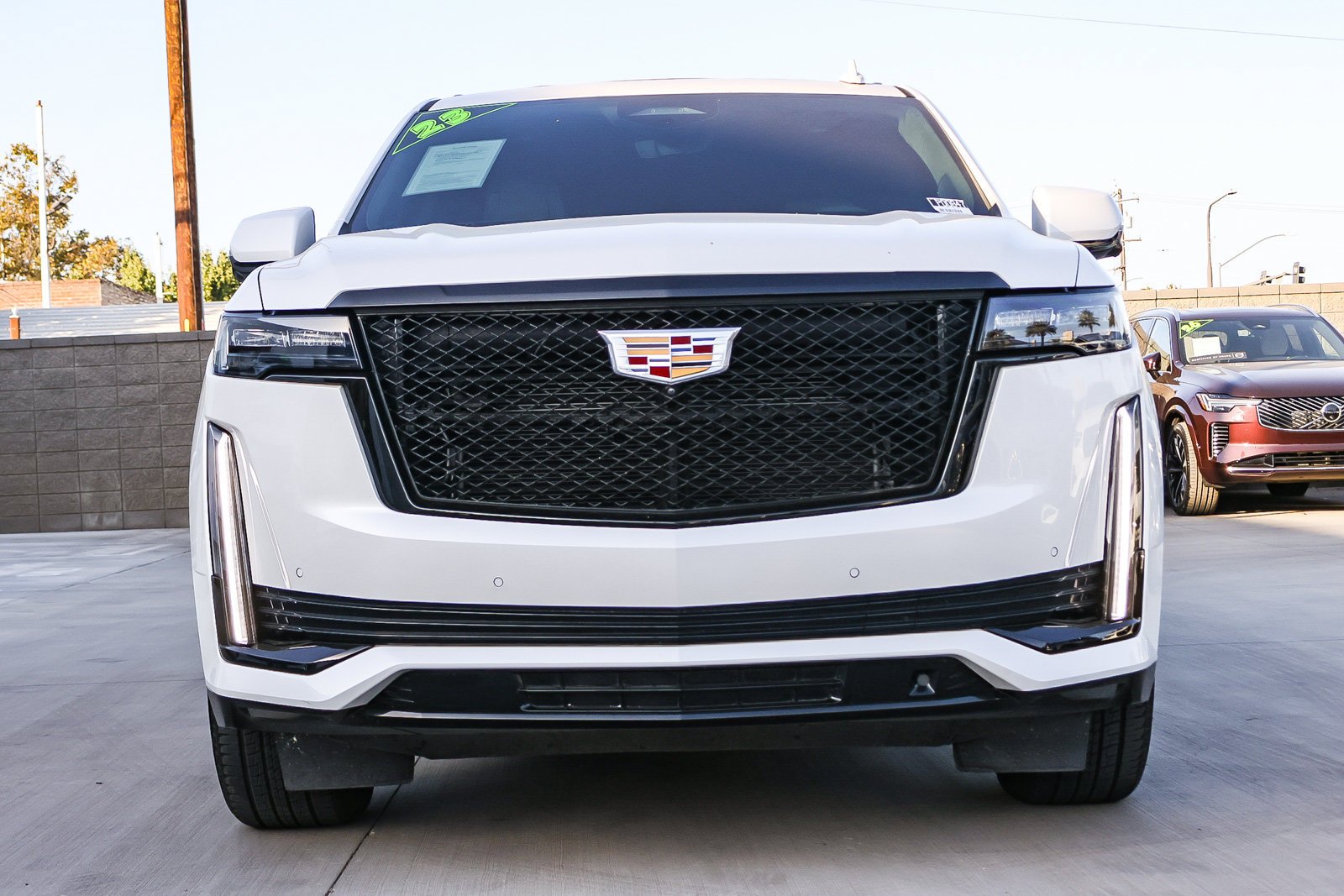 Used 2023 Cadillac Escalade ESV Sport Platinum RWD image 2