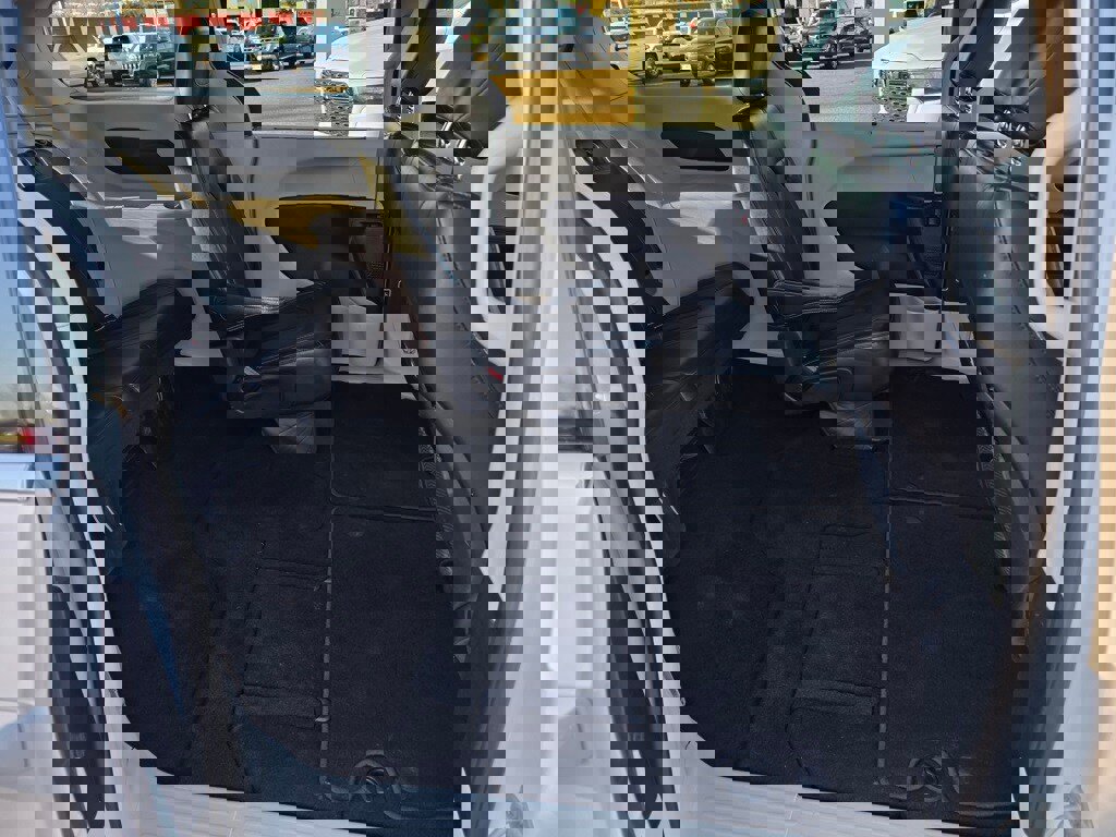 Used 2024 Chrysler Pacifica Touring-L image 24