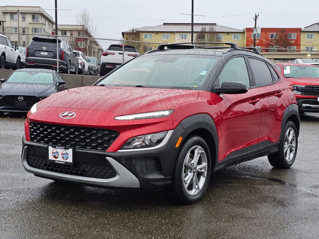 Used 2023 Hyundai Kona SEL image 3