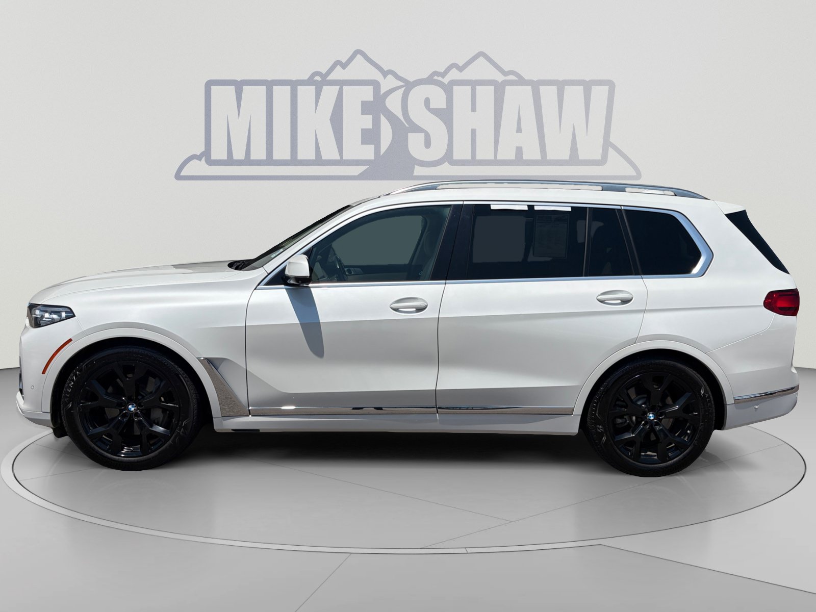Used 2019 BMW X7 xDrive40i w/ Cold Weather Package AWD/4WD image 2