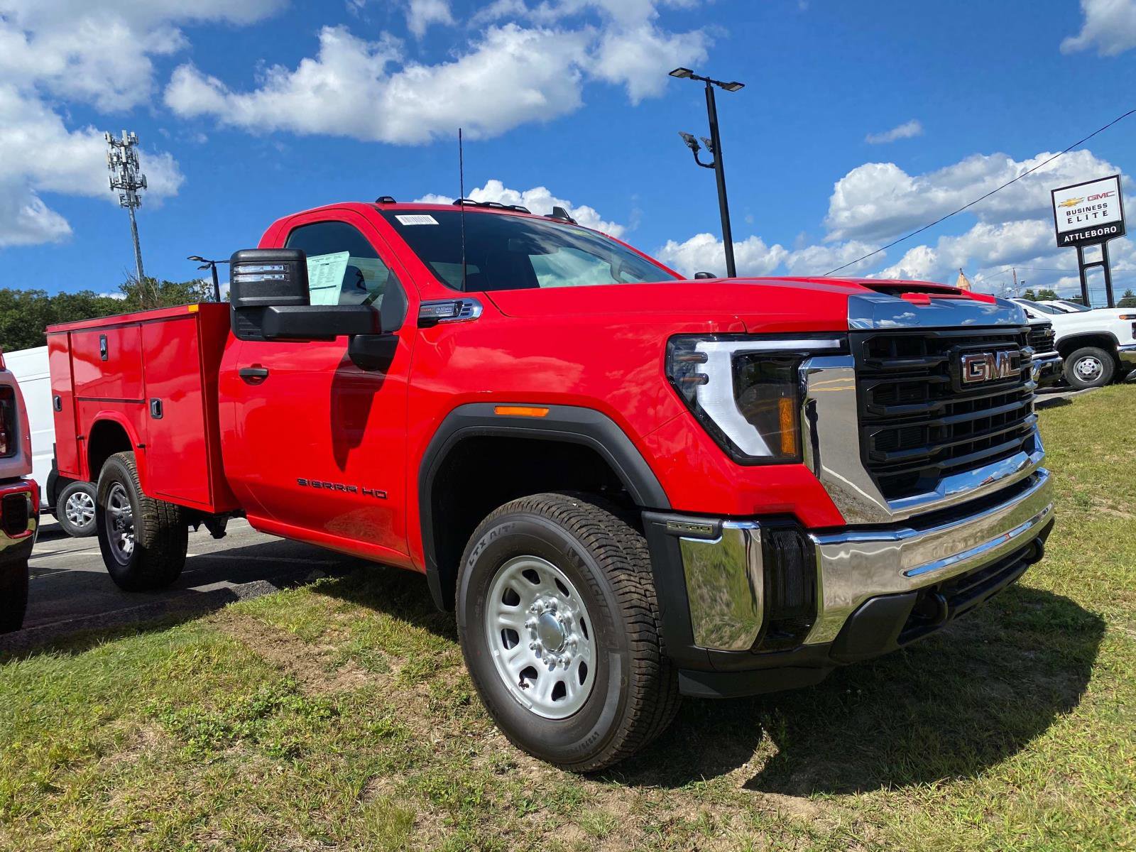 New 2025 GMC Sierra 3500 Pro w/ Convenience Package image 3