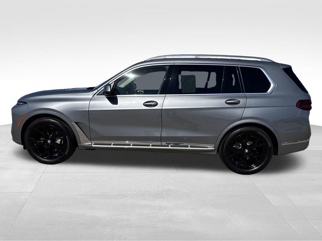 Used 2026 BMW X7 xDrive40i AWD/4WD image 2