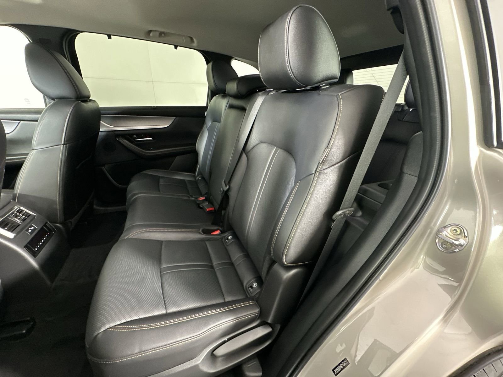 Used 2024 MAZDA CX-90 3.3 Turbo w/ Preferred Package image 22