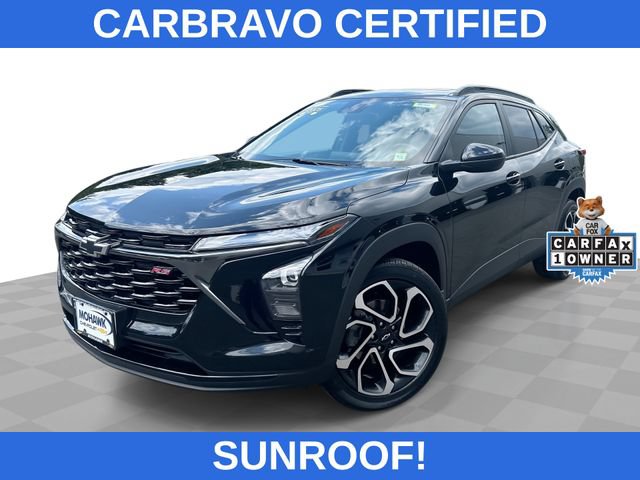 Used 2025 Chevrolet Trax RS w/ Sunroof Package FWD image 1