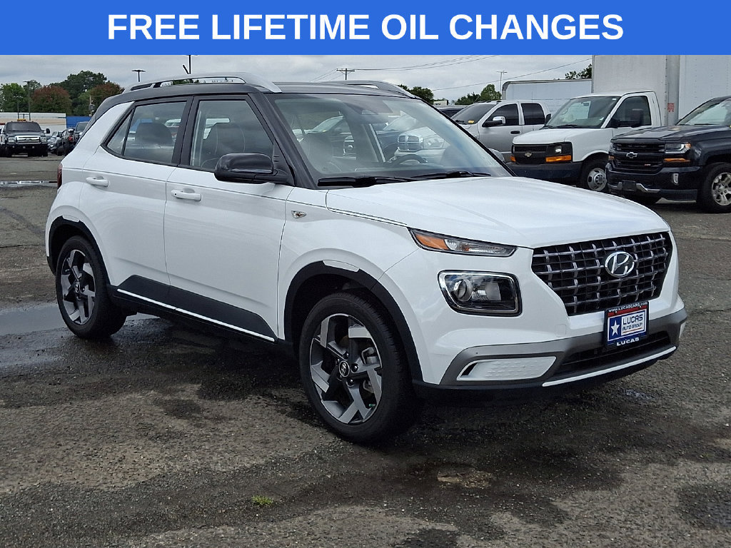 Used 2026 Hyundai Venue SEL FWD image 1
