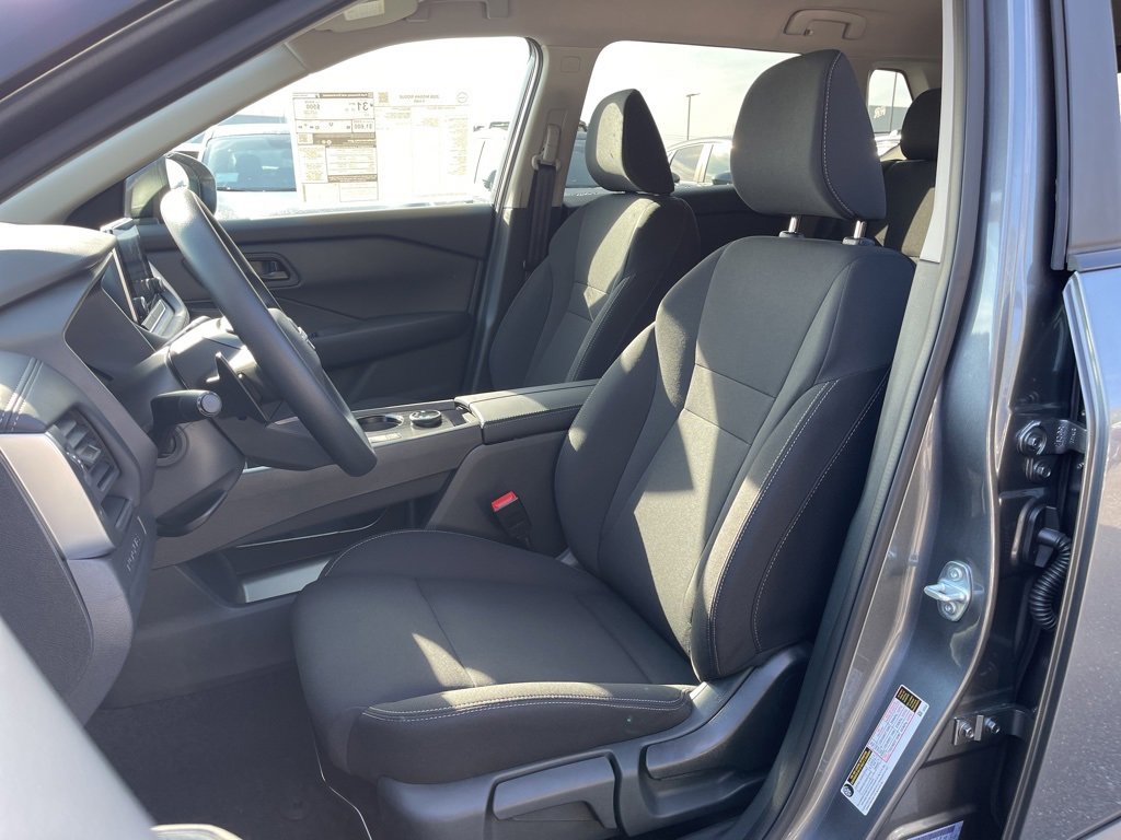 New 2026 Nissan Rogue S image 16