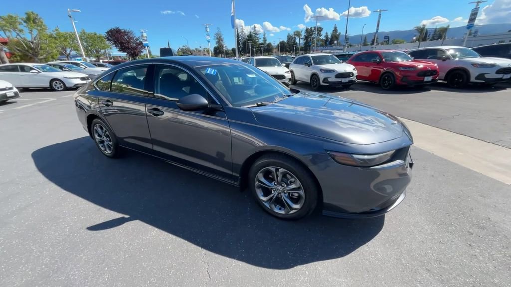Used 2024 Honda Accord EX image 2