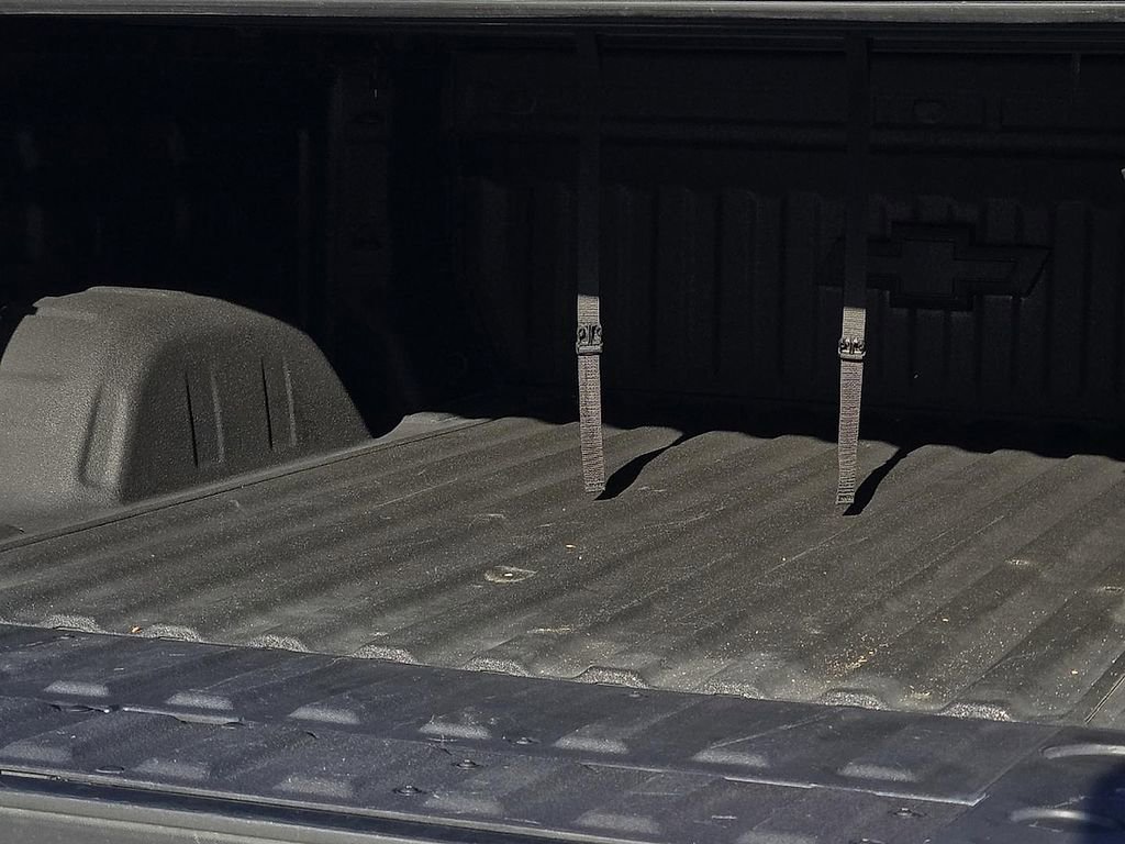 Used 2023 Chevrolet Silverado 1500 RST AWD/4WD image 8