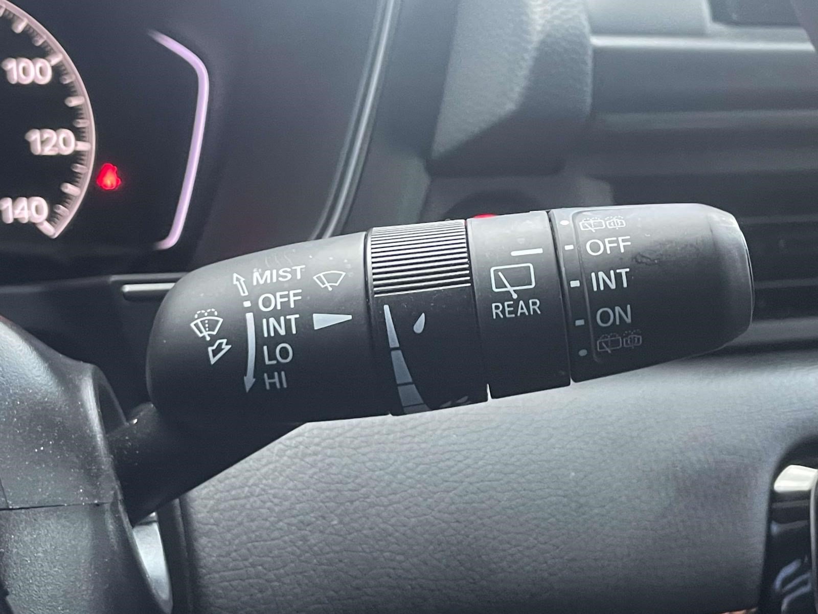 Used 2025 Honda Pilot TrailSport image 25