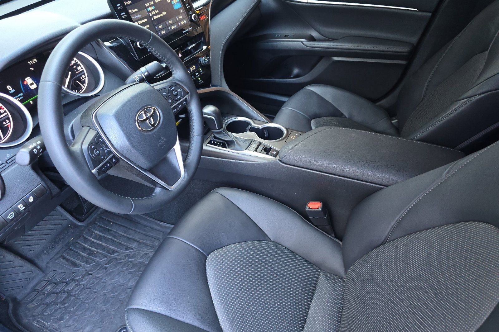 Used 2023 Toyota Camry XLE w/ Cold Weather Package AWD/4WD image 10