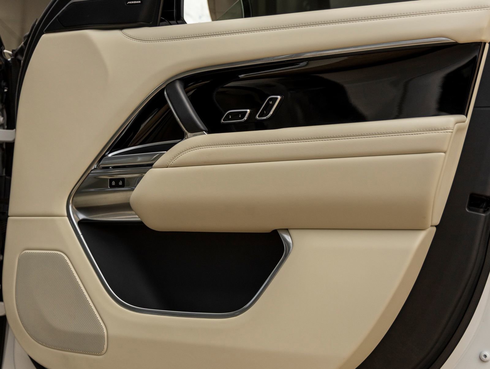 Used 2023 Land Rover Range Rover SE AWD/4WD image 41