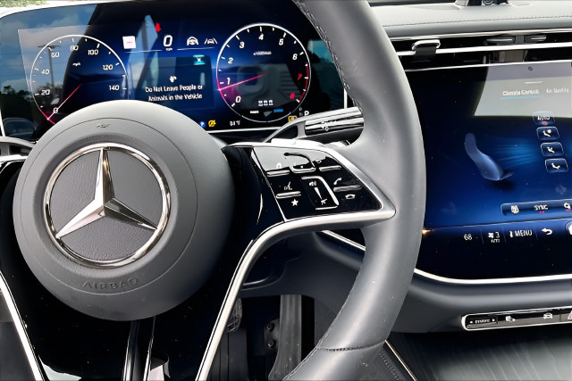 Used 2025 Mercedes-Benz E 350 Sedan image 11