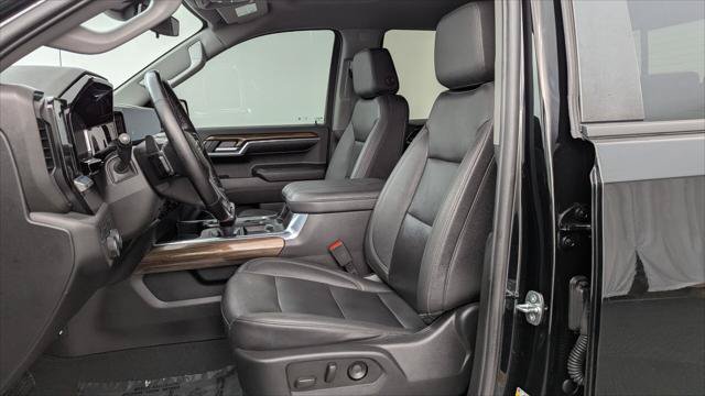 Used 2023 Chevrolet Silverado 1500 LT Trail Boss w/ LT Trail Boss Premium Package AWD/4WD image 11
