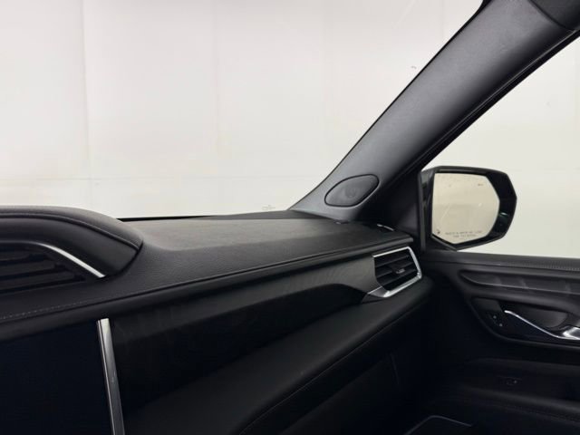 Used 2021 GMC Yukon XL Denali image 16