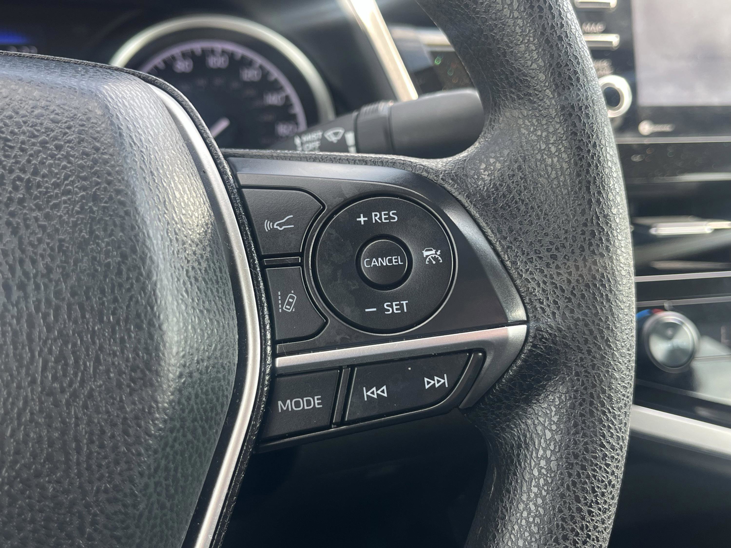 Used 2024 Toyota Camry LE FWD image 17