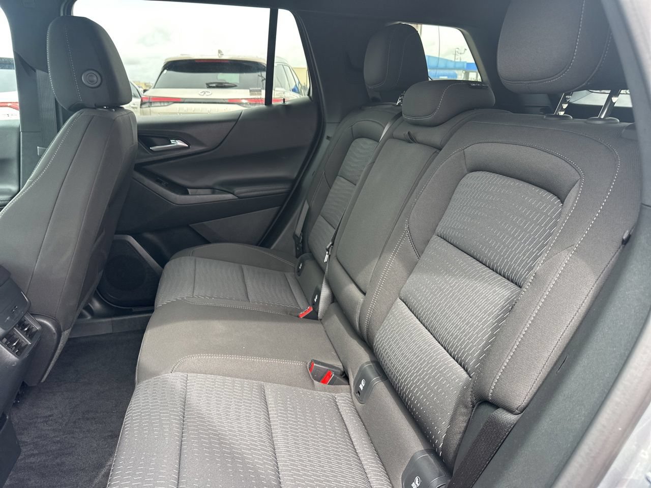 Used 2026 Chevrolet Equinox LT FWD image 12