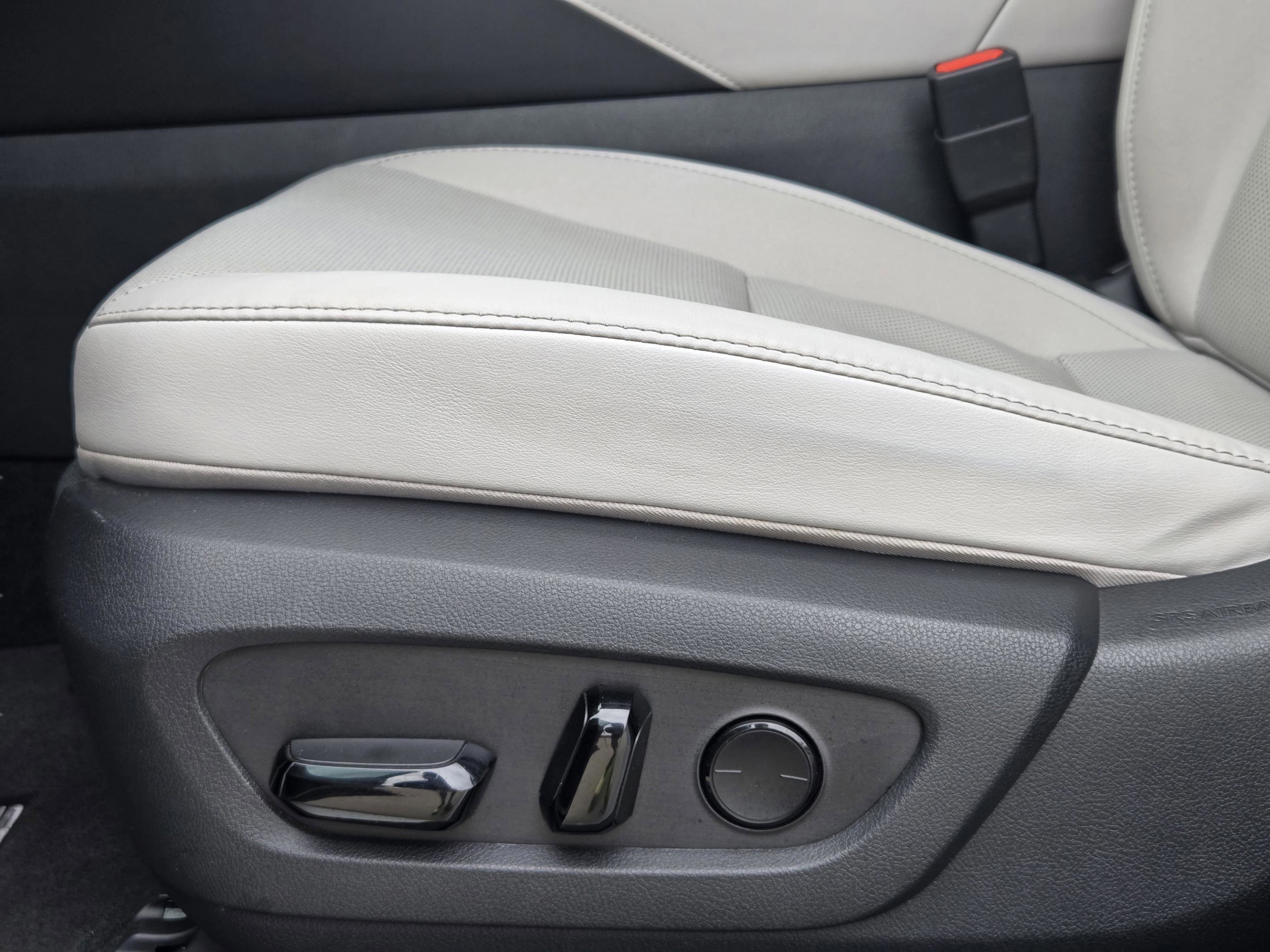 Used 2023 Lexus RX 350 Premium w/ Cold Area Package image 31