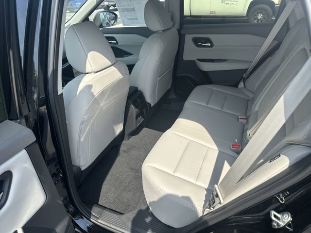 New 2025 Nissan Rogue SL image 12