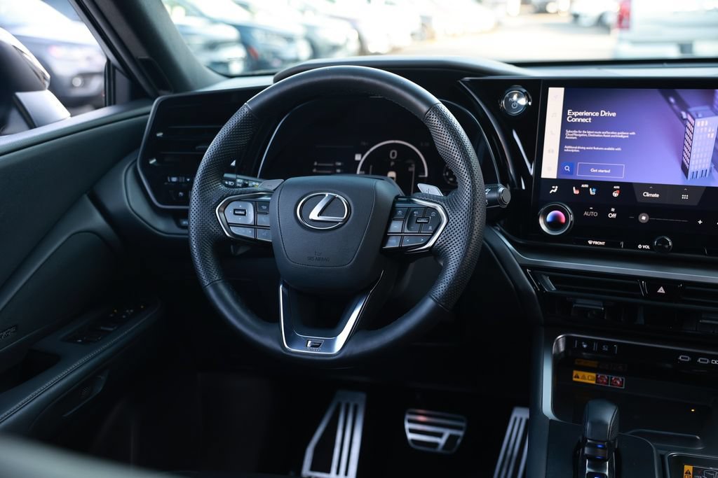 Used 2024 Lexus TX 500h AWD w/ Technology Package image 26