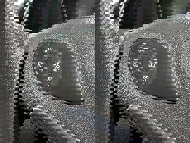 Used 2016 Chevrolet Impala LT w/ Convenience Package image 31