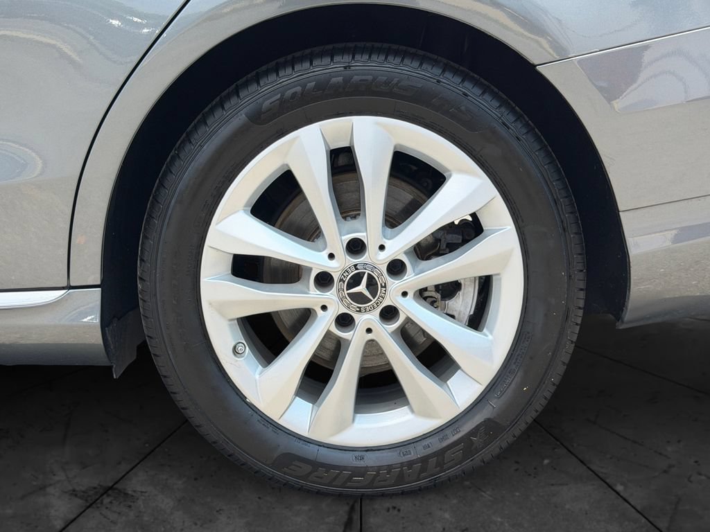 Used 2019 Mercedes-Benz C 300 4MATIC Sedan w/ Premium Package image 27