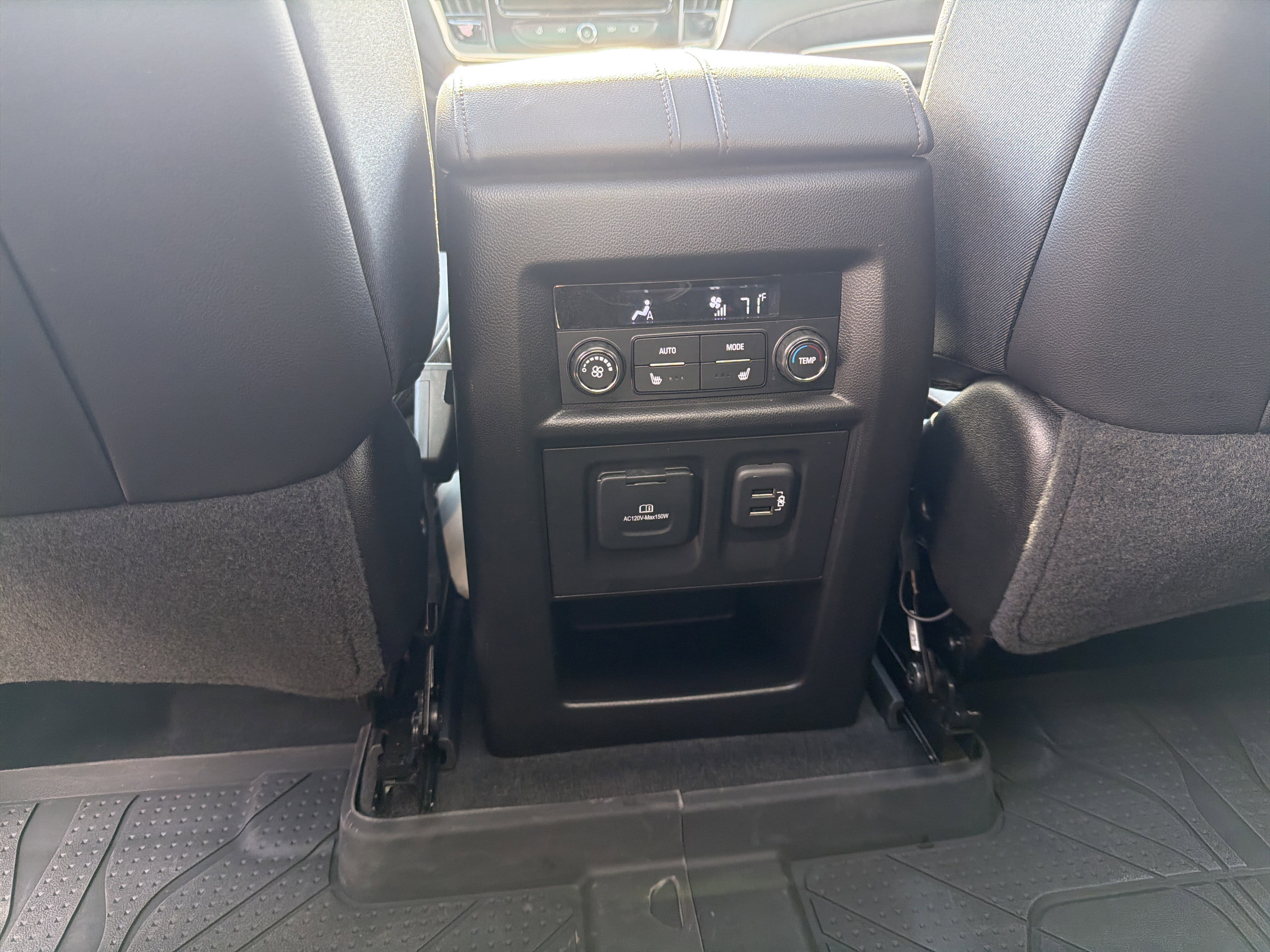 Certified 2023 Chevrolet Traverse High Country image 6