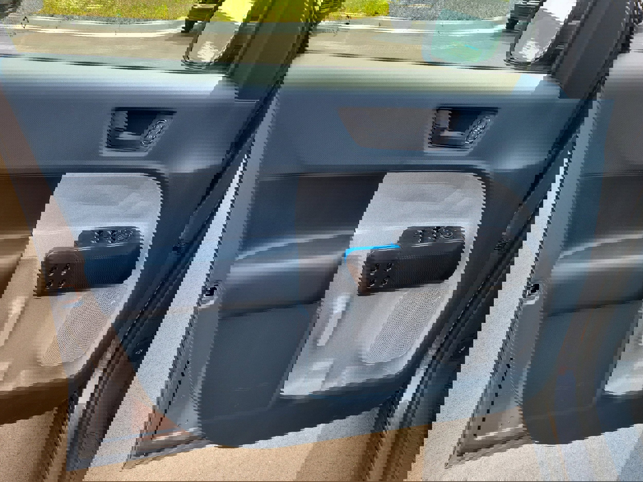 New 2025 Ford Maverick XLT w/ XLT Luxury Package image 16