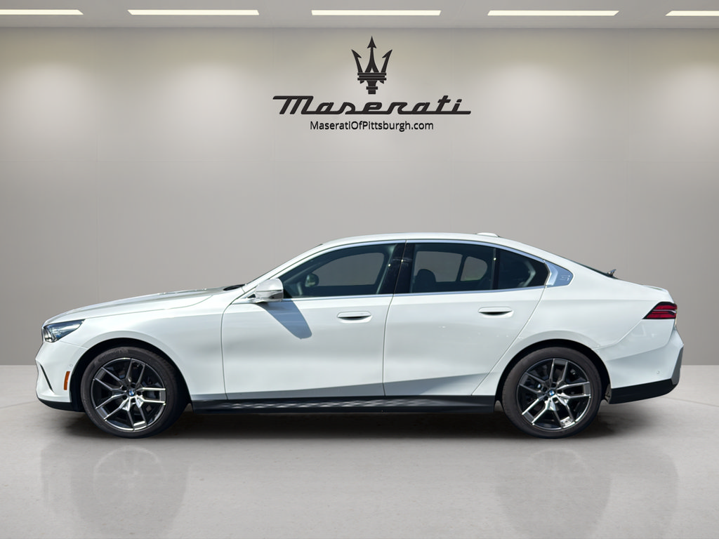 Used 2026 BMW 540i xDrive w/ Premium Package AWD/4WD image 8