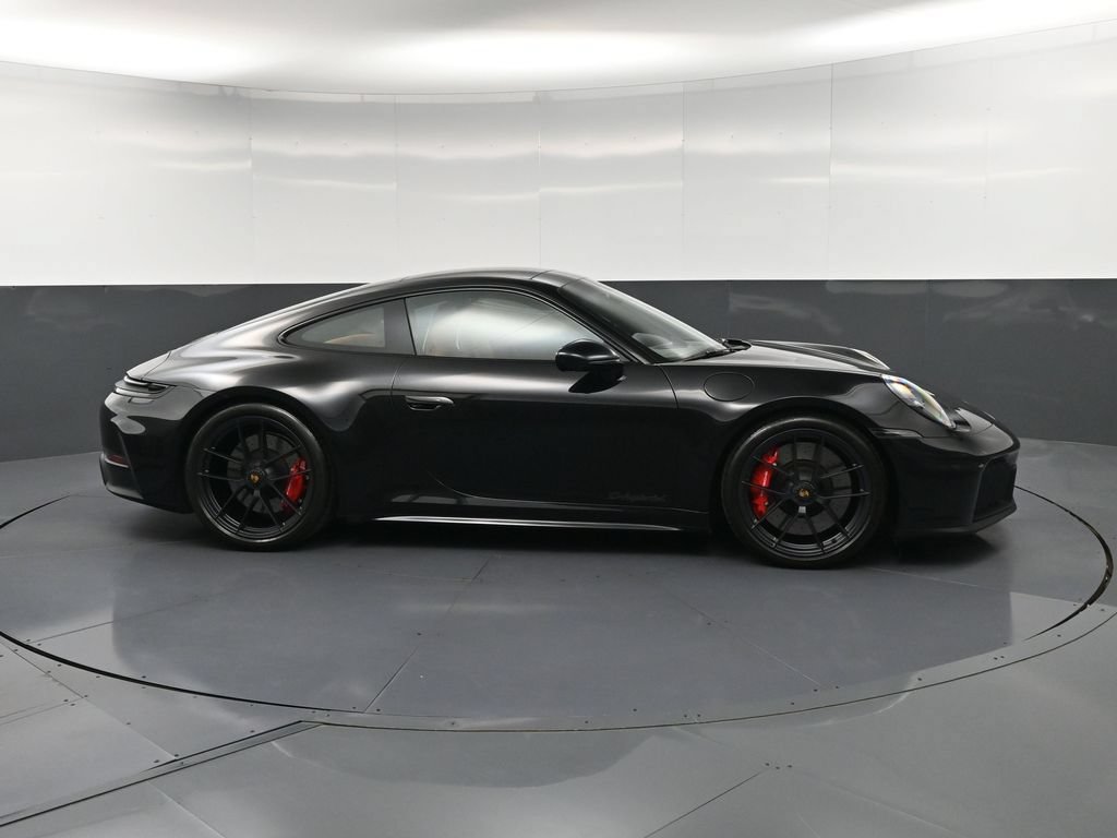 Certified 2026 Porsche 911 Carrera GTS RWD image 9
