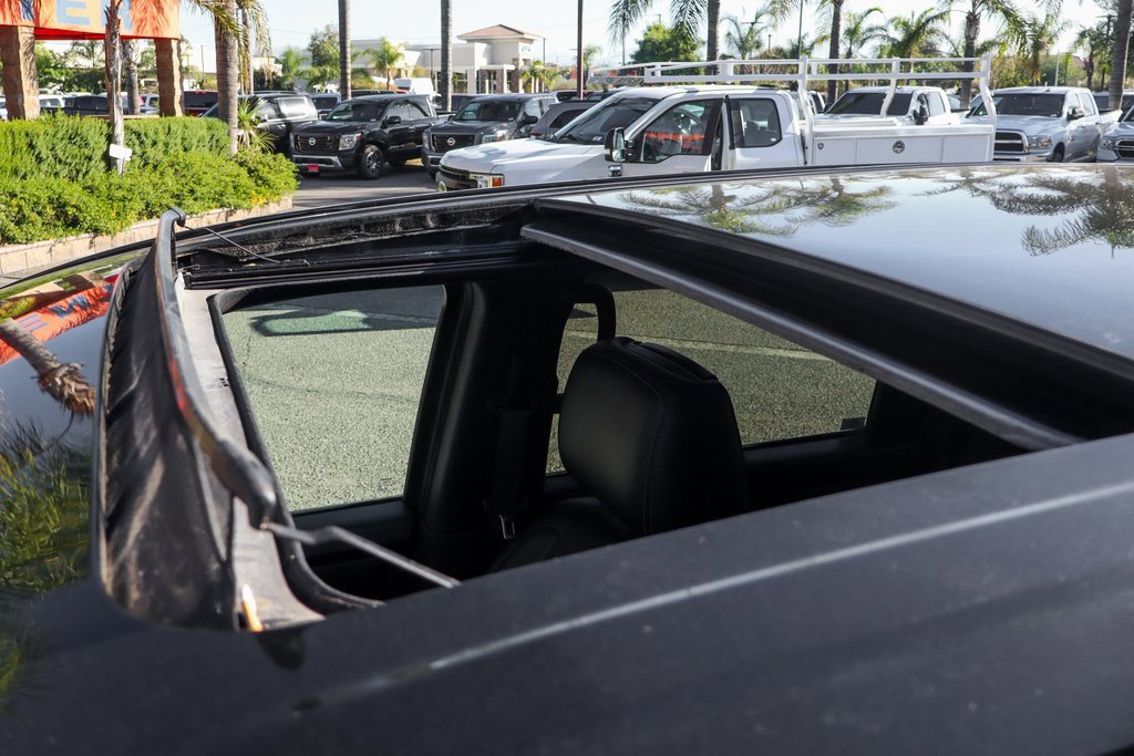 Used 2021 Nissan Titan PRO-4X w/ Pro-4x Convenience Package image 31