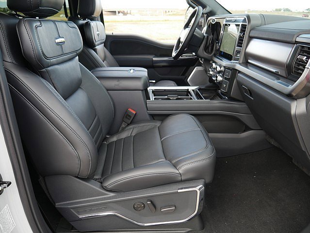 New 2026 Ford F350 Platinum image 32