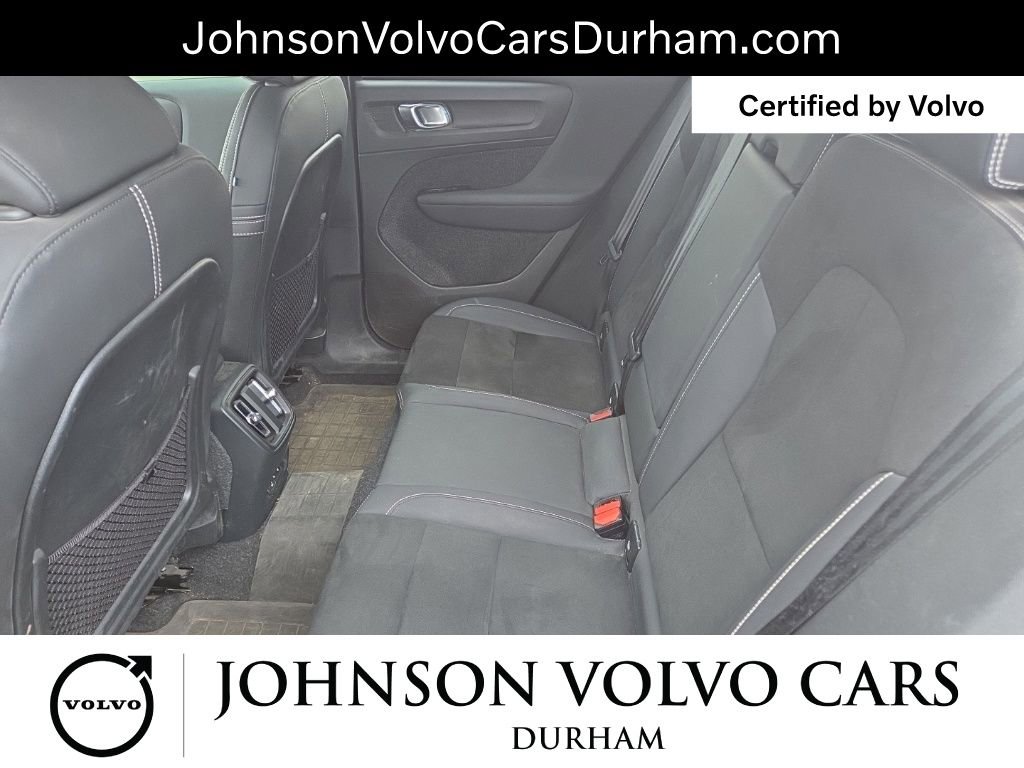 Used 2023 Volvo XC40 Recharge Ultimate image 12