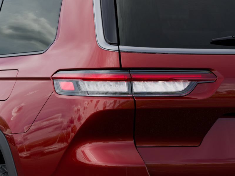 New 2026 Jeep Grand Cherokee L Limited w/ Limited Altitude Package RWD image 10