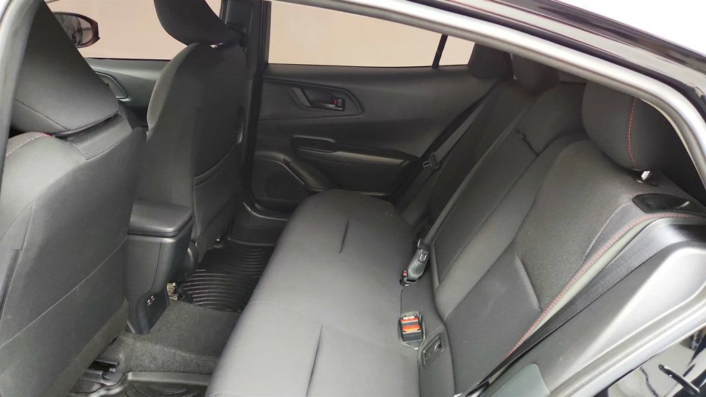 Used 2024 Toyota Prius Prime FWD image 21