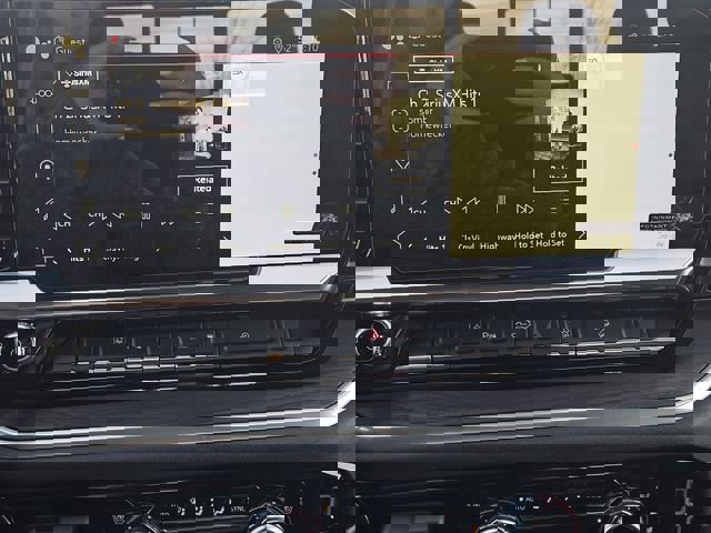 New 2026 GMC Sierra 2500 SLT w/ SLT Convenience Package image 13