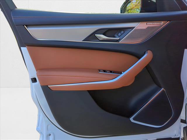 New 2025 Jaguar F-PACE R-Dynamic S image 8